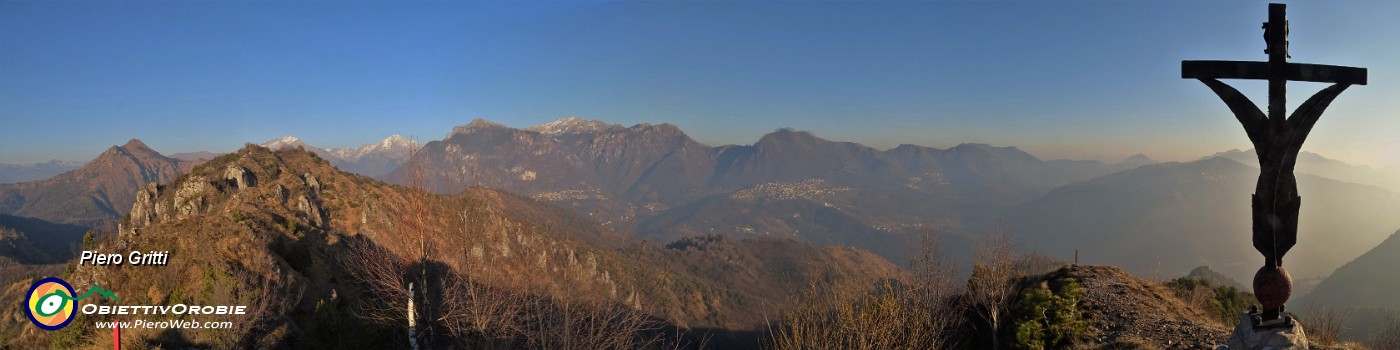 45 Vista panoramica dalla Croce degli Alpini .jpg